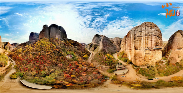 A scenic view of Tianshui Shuiliandong Daxiangshan Shiku