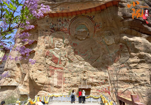 A scenic view of Tianshui Shuiliandong Daxiangshan Shiku