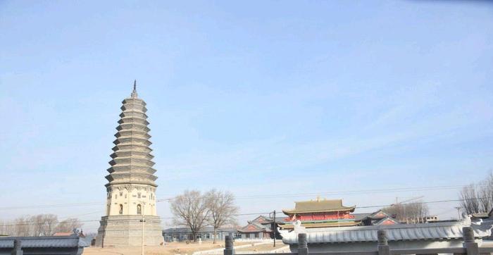 A scenic view of Tieling Kaiyuan Chongshousi Ta