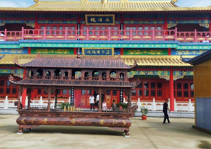 A scenic view of Tieling Kaiyuan Chongshousi Ta