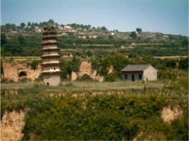 A scenic view of Tongchuan Yanchang Temple Pagoda