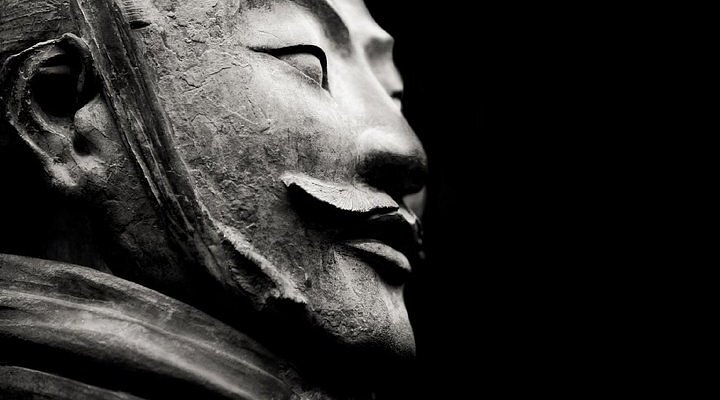 A scenic view of Tongchuan Yaowangshan Stone Carvings