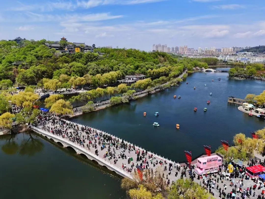 A scenic view of Tonghua Jiangyan Muqun
