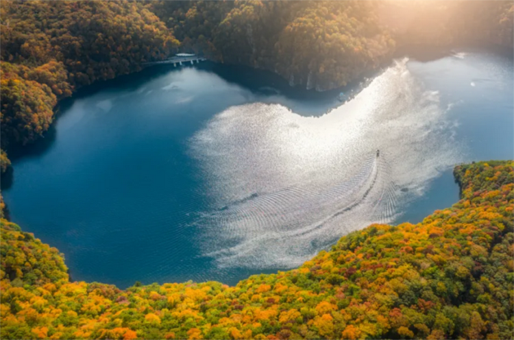 A scenic view of Tonghua Liangmao Muqun