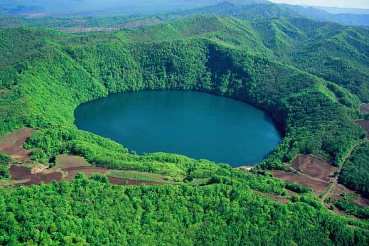 A scenic view of Tonghua Wanfa Bozi Yizhi