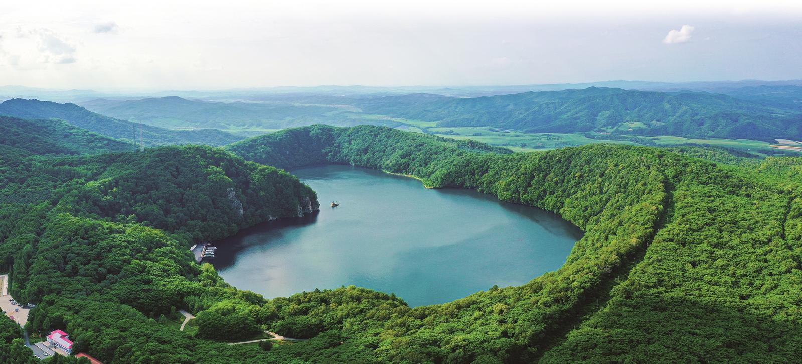 A scenic view of Tonghua Zian Shancheng