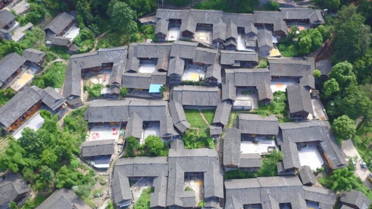 Unveiling Tongren Loushangcun Gujianzhuqun: Your Ultimate Guide to Guizhou’s Architectural Marvels