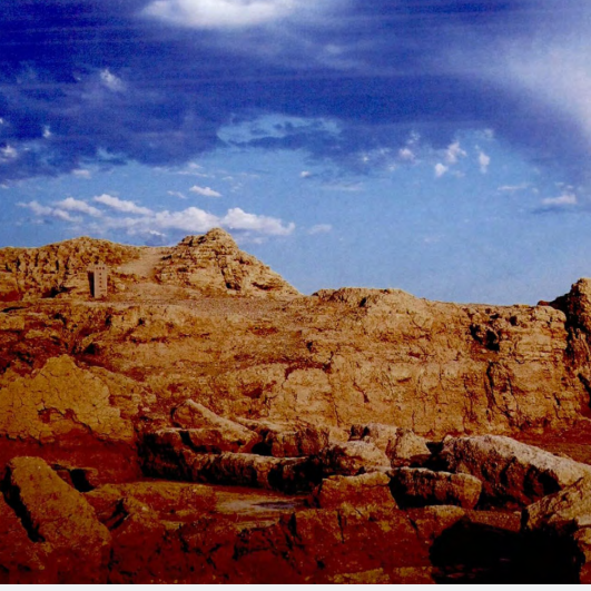 A scenic view of Turpan Gudai Tulufan Pendi Junshi Fangyu Yizhi