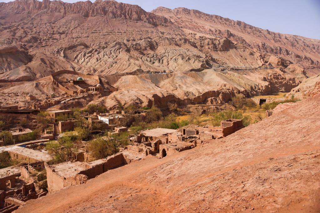 A scenic view of Turpan Tuyugou Shiku