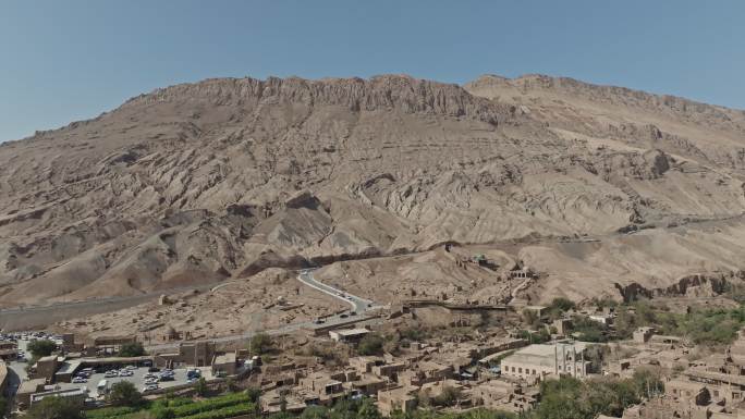 A scenic view of Turpan Tuyugou Shiku