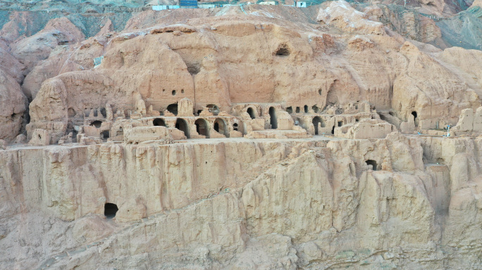 A scenic view of Turpan Tuyugou Shiku