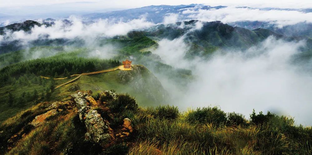 A scenic view of Ulanzab Daihaiyizhiqun