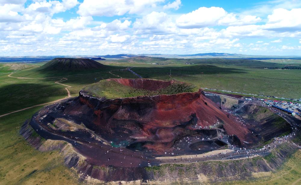 A scenic view of Ulanzab Daihaiyizhiqun