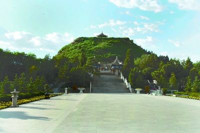 A scenic view of Ulanzab Shajingluzongguanfugucheng