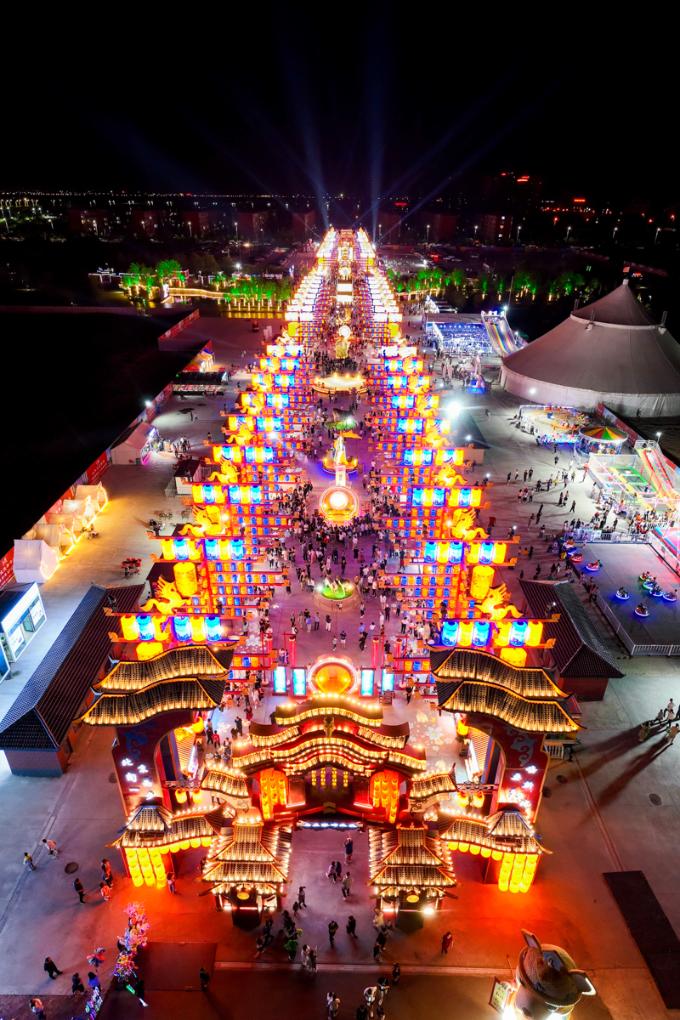 A scenic view of Ulanzab Shajingluzongguanfugucheng
