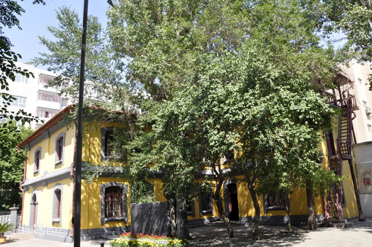 A scenic view of Urumqi Balujun Zhu Xinjiang Banshichu Jiuzhi