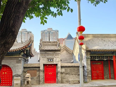 A scenic view of Urumqi Wenmiao