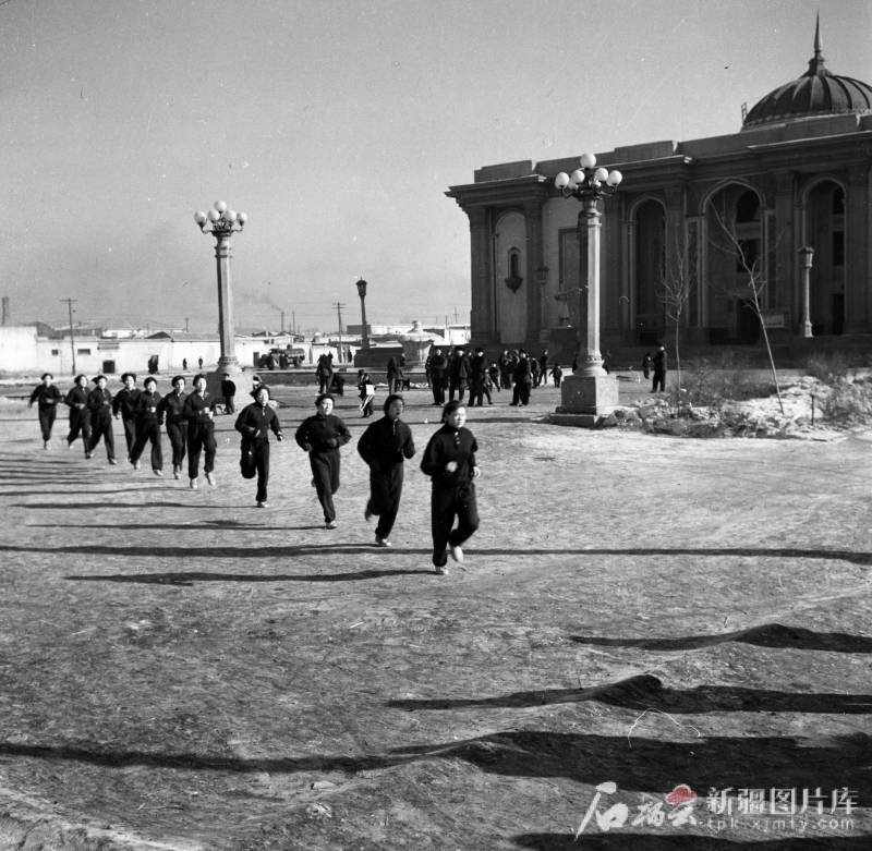A scenic view of Urumqi Xinjiang Renmin Juchang