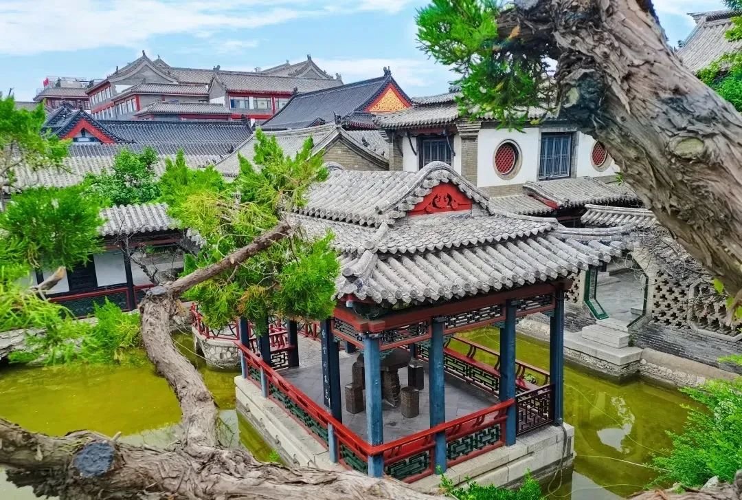 A scenic view of Weifang Shuangwangcheng Yanye Yizhiqun