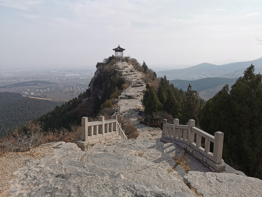 A scenic view of Weifang Tuoshan Shiku