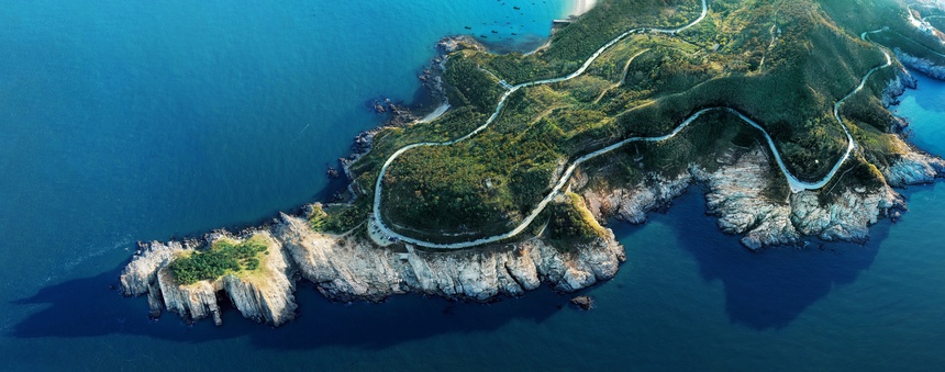 A scenic view of Weihai Liucun Shimuqun