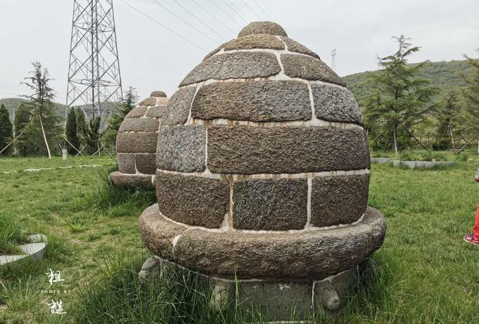A scenic view of Weihai Liucun Shimuqun