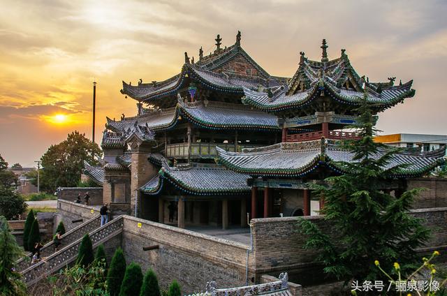 A scenic view of Weinan Chengcheng Chenghuang Temple Shenlou