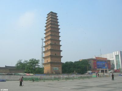 A scenic view of Weinan Chongshou Temple Pagoda Pucheng