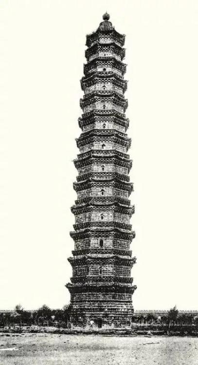 A scenic view of Weinan Chongshou Temple Pagoda Pucheng