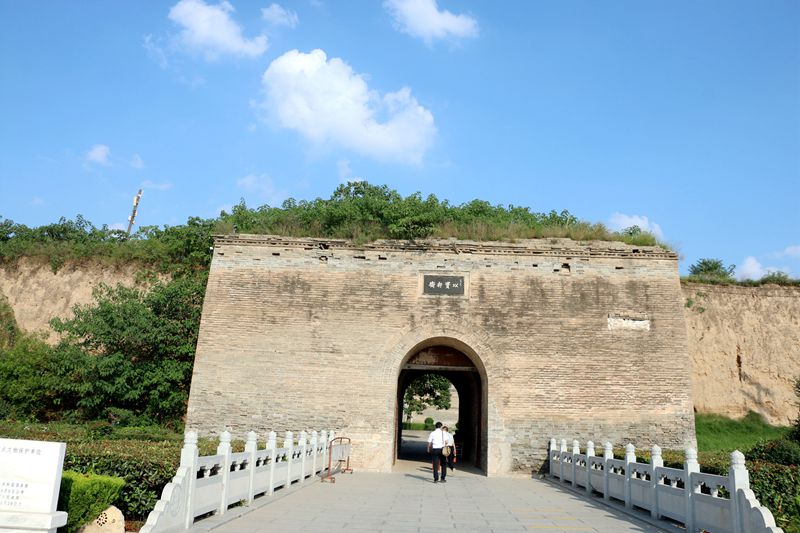 A scenic view of Weinan Fengtu Yicang Granary