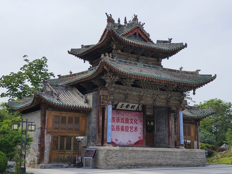 Hancheng Chenghuang Temple: Weinan’s Cultural Treasure You Must Visit