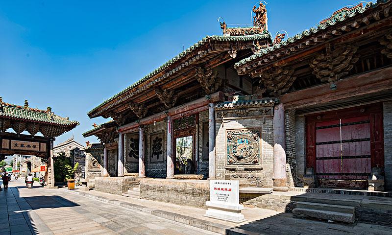 A scenic view of Weinan Hancheng Chenghuang Temple