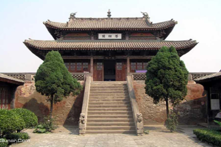 A scenic view of Weinan Huizhao Temple Pagoda