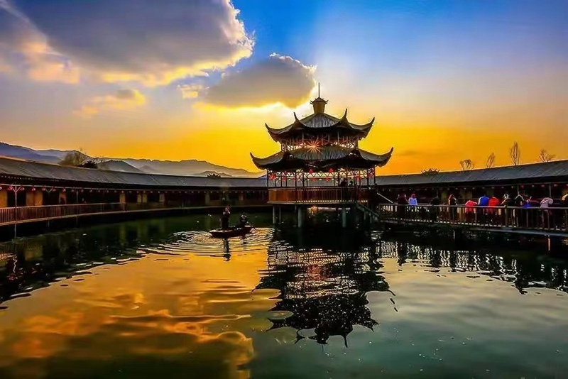 A scenic view of Weinan Luoshan Temple Pagoda