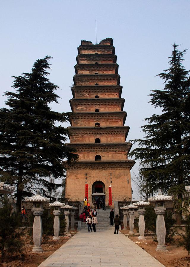 A scenic view of Weinan Pucheng Haiyuan Temple Pagoda