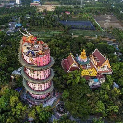 A scenic view of Weinan Qingan Temple Pagoda