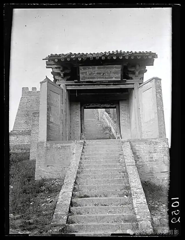 A scenic view of Weinan Sima Qian Tomb And Shrine