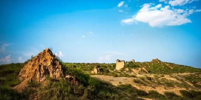 A scenic view of Weinan Wei Great Wall Site