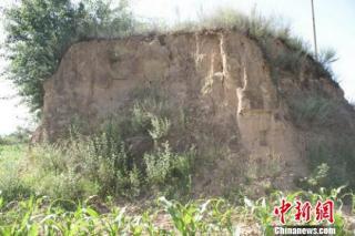 A scenic view of Weinan Wei Great Wall Site