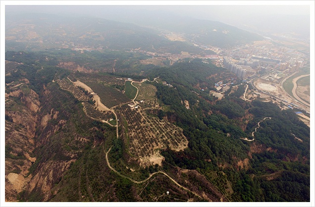 A scenic view of Weinan Wei Great Wall Site