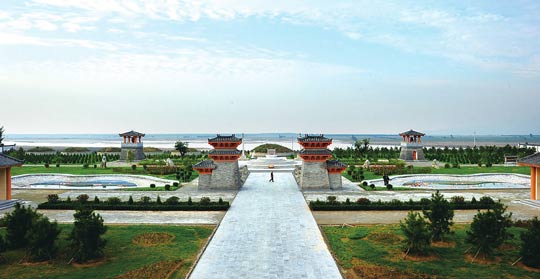 A scenic view of Weinan Yang Zhen Family Tombs