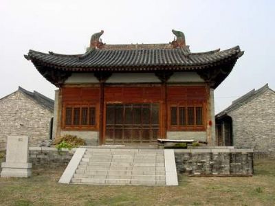 A scenic view of Weinan Ziyun Guan Sanqing Hall
