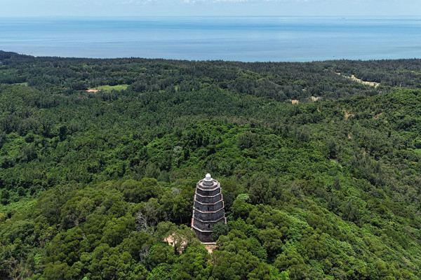 A scenic view of Wenchang Doubing Ta
