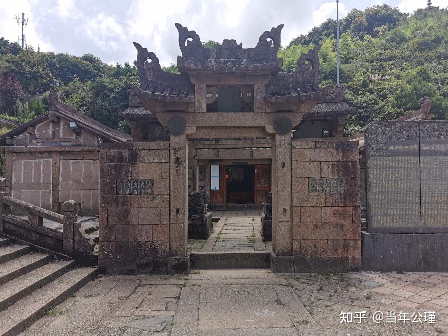 A scenic view of Wenzhou Baguaqiao He Hexiqiao