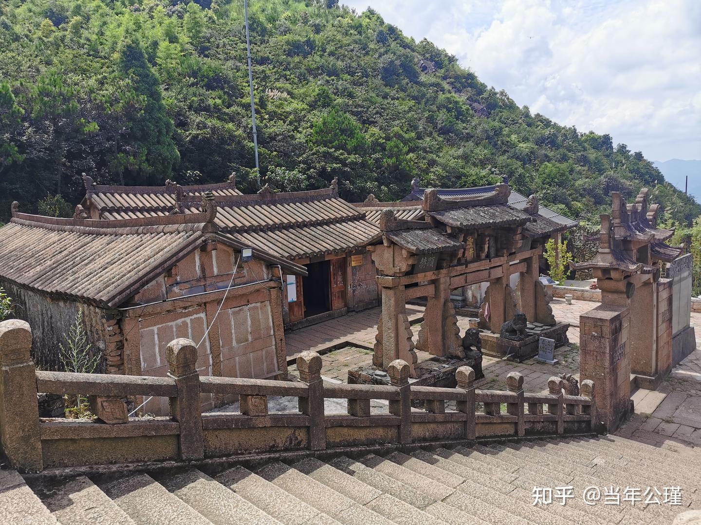 A scenic view of Wenzhou Baguaqiao He Hexiqiao