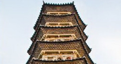 A scenic view of Wenzhou Hufasi Qiao He Ta