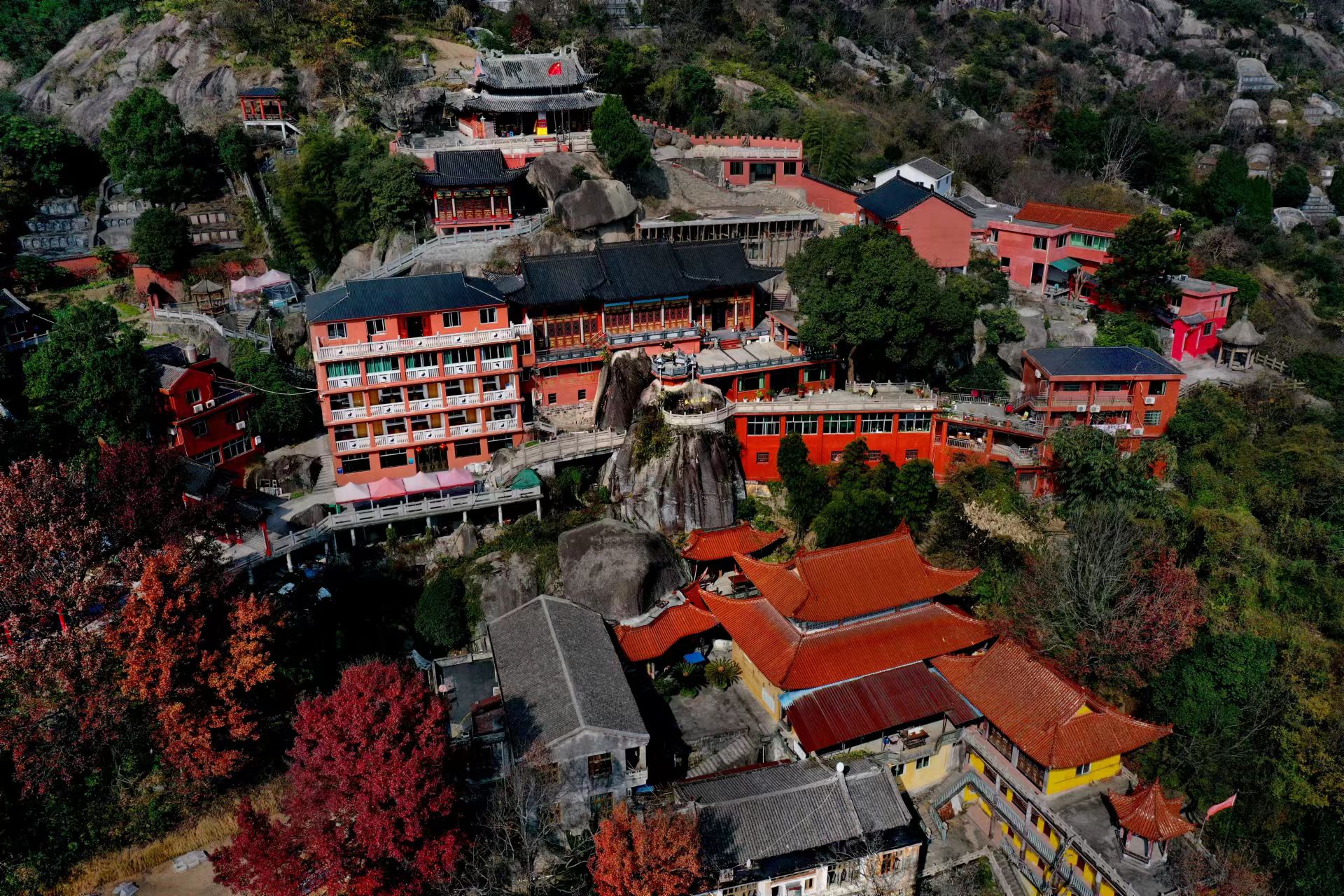 A scenic view of Wenzhou Hufasi Qiao He Ta