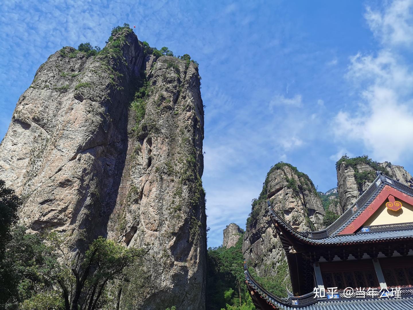 A scenic view of Wenzhou Nange Pailouqun