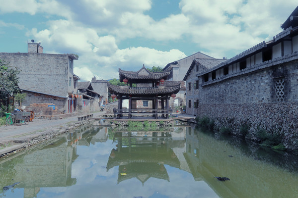 A scenic view of Wenzhou Nanxijiang Zongci Jianzhuqun