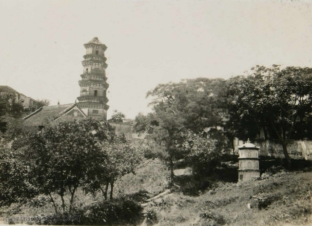 A scenic view of Wuhu Guangjisi Ta